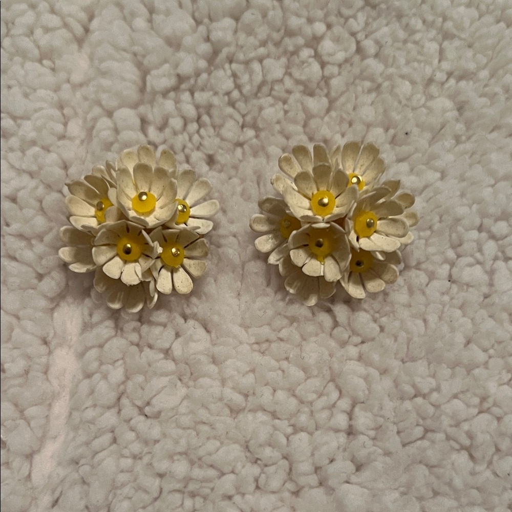 Vintage Floral Cream and Yellow Clip Earrings